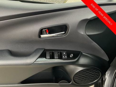 Used 2022 Toyota Prius Prime LE image 11