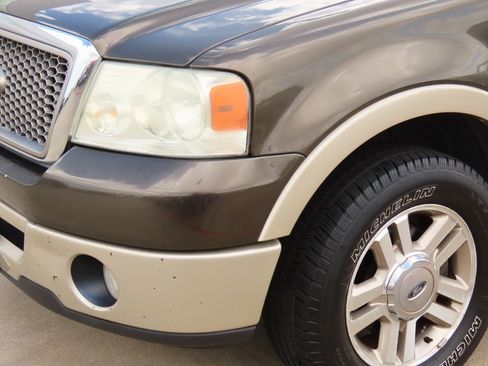 Used 2008 Ford F150 Lariat image 3