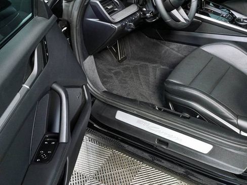 Certified 2024 Porsche 911 Carrera RWD image 8