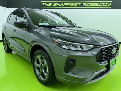Used 2024 Ford Escape ST-Line AWD/4WD image 2
