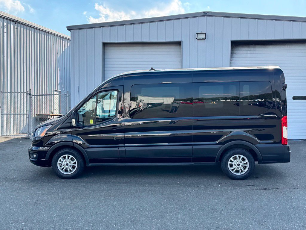 Used 2025 Ford Transit 350 XLT RWD image 3