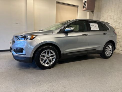 Used 2024 Ford Edge SEL AWD/4WD image 37