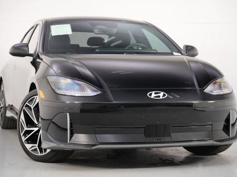 Used 2023 Hyundai Ioniq 6 SEL image 2