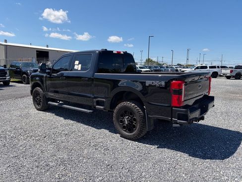 Used 2024 Ford F250 Lariat w/ Black Appearance Package AWD/4WD image 8