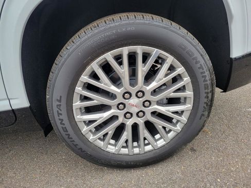 New 2026 GMC Acadia Denali w/ Super Cruise Package image 10