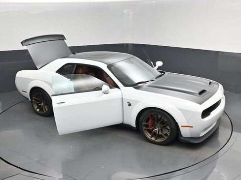 Used 2023 Dodge Challenger SRT Hellcat RWD image 19