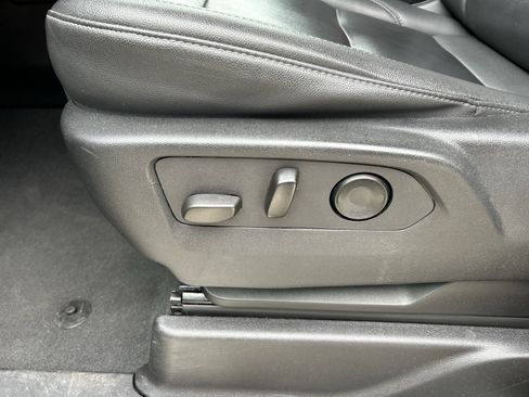 Used 2024 Chevrolet Tahoe LT image 22