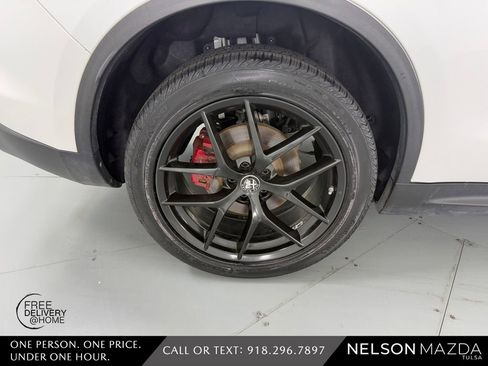 Used 2019 Alfa Romeo Stelvio Ti Sport w/ Quick Order Package 22S Sport AWD/4WD image 13