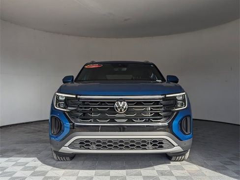 New 2025 Volkswagen Atlas Cross Sport SE w/ Panoramic Sunroof Package image 3