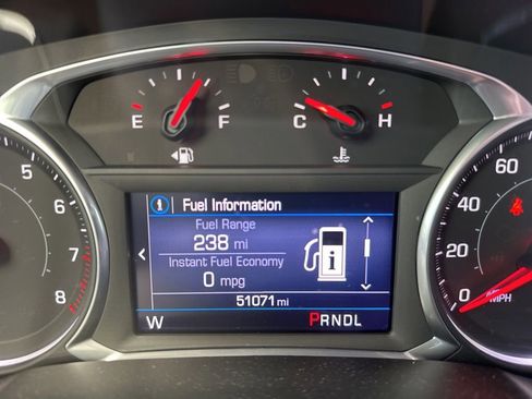 Used 2021 Chevrolet Blazer LT w/ Midnight/Sport Edition FWD image 2