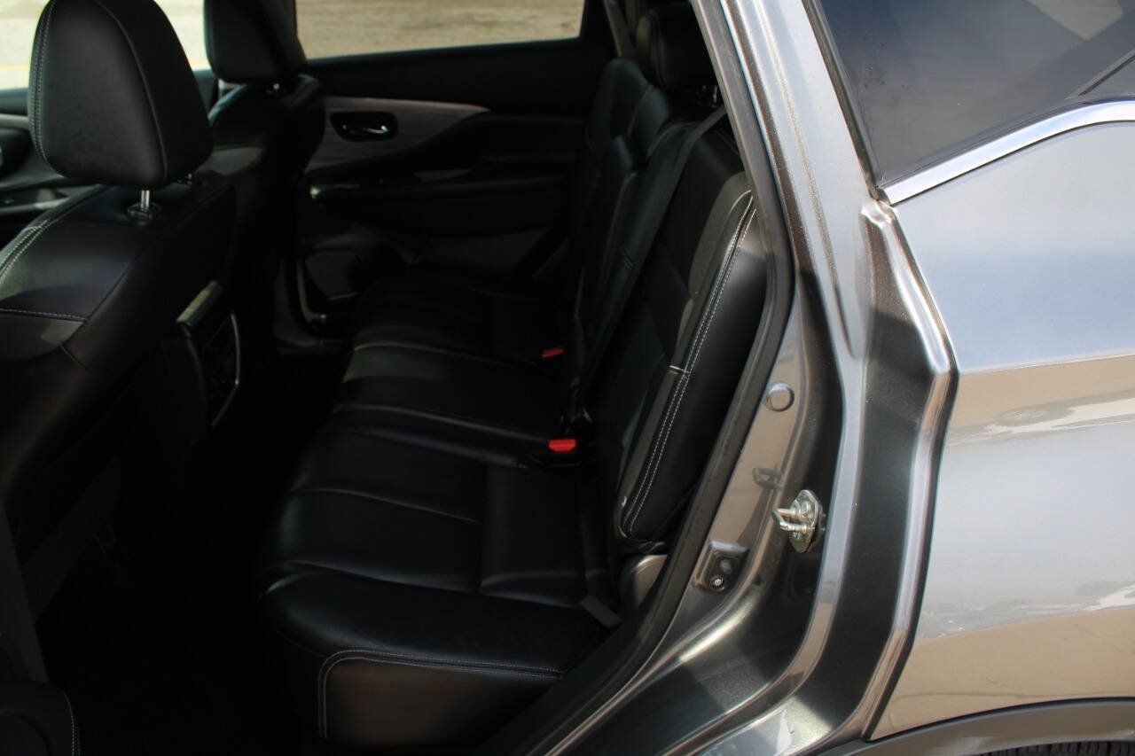 Used 2015 Nissan Murano SL w/ SL Technology Package AWD/4WD image 13