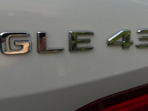 Used 2019 Mercedes-Benz GLE 43 AMG GLE 43 4MATIC Sport Utility 4D image 58