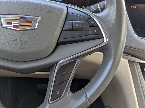 Used 2019 Cadillac XT5 Luxury FWD image 27
