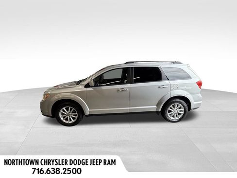 Used 2013 Dodge Journey SXT w/ Popular Equipment Group AWD/4WD image 2