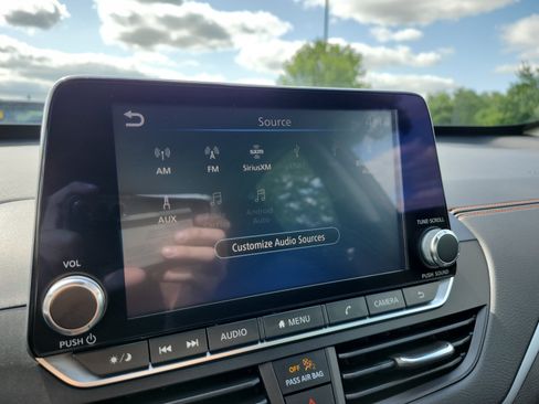 Used 2022 Nissan Altima 2.5 SR FWD image 17