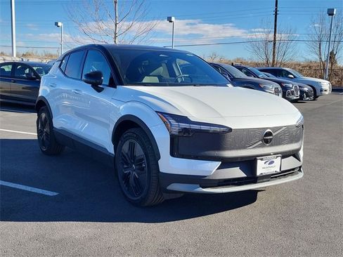 New 2026 Volvo EX30 Cross Country Ultra image 2