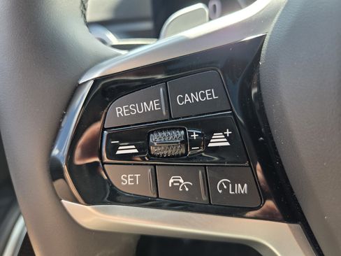 Certified 2025 BMW 330i Sedan RWD image 28
