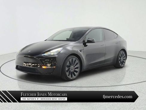 Used 2023 Tesla Model Y Performance AWD/4WD image 1