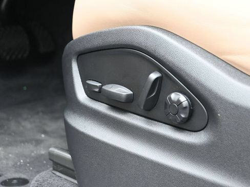 Certified 2025 Porsche Cayenne E-Hybrid AWD/4WD image 14