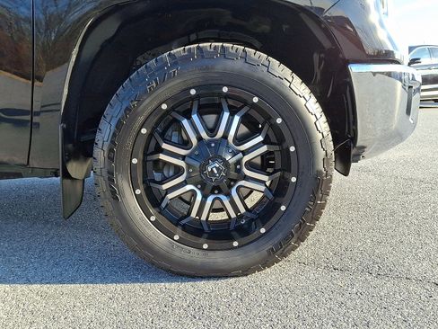 Used 2017 Toyota Tundra 1794 Edition image 9