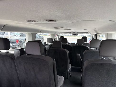 Used 2023 Ford Transit 350 XLT image 14