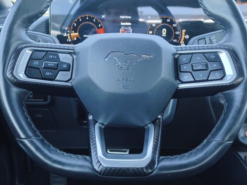 Certified 2025 Ford Mustang Premium image 18