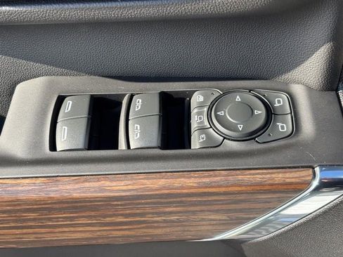 Used 2023 Chevrolet Silverado 3500 High Country image 24