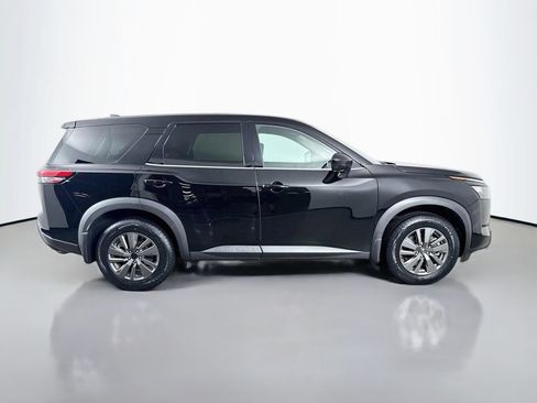 Used 2024 Nissan Pathfinder S FWD image 4
