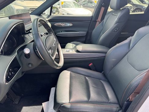 Used 2023 Genesis GV70 2.5T w/ Advanced Package AWD/4WD image 24