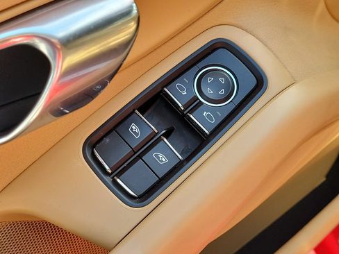 Certified 2017 Porsche 718 Boxster RWD image 21