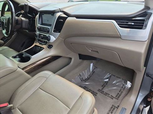 Used 2019 GMC Yukon XL SLT w/ Open Road Package AWD/4WD image 25