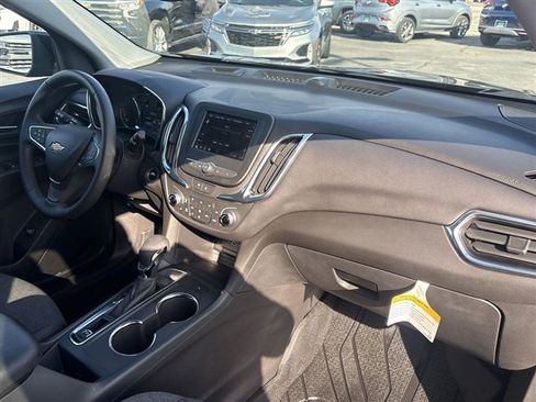 Certified 2024 Chevrolet Equinox LT w/ LPO, Floor Liner Package image 27