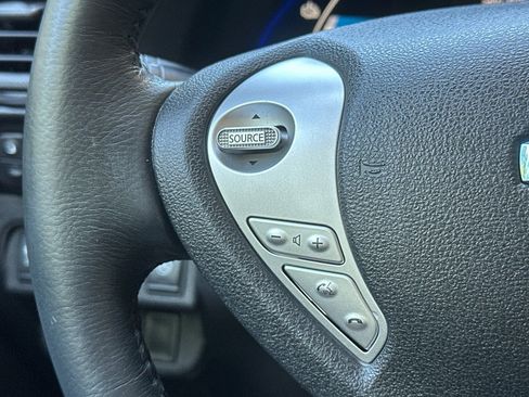 Used 2013 Nissan Leaf S w/ Charger Pkg FWD image 35