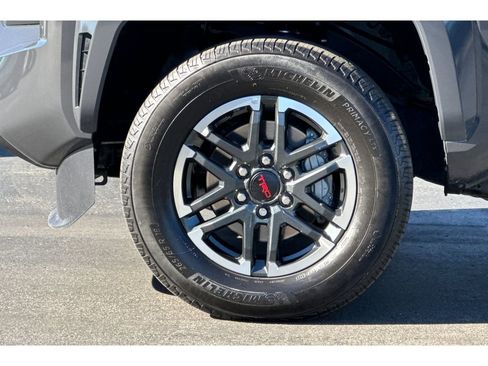 Certified 2025 Toyota Tacoma TRD Sport image 30