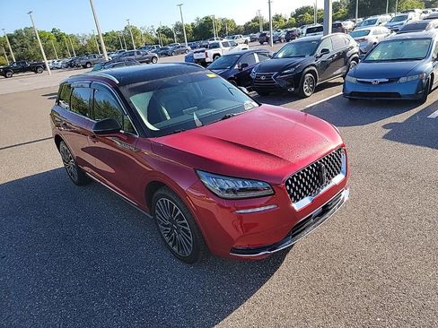 Used 2020 Lincoln Corsair Reserve w/ Appearance Package image 2