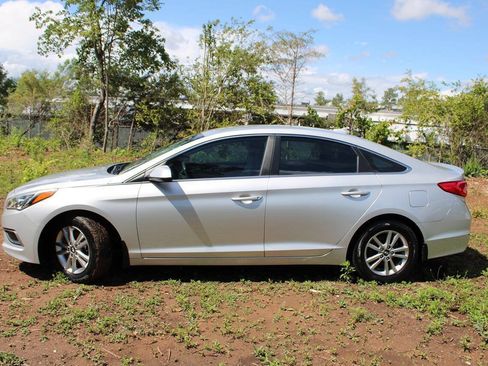 Used 2016 Hyundai Sonata SE FWD image 12