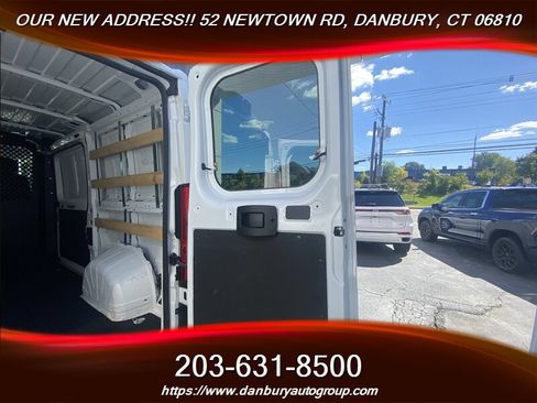 Used 2025 RAM ProMaster 2500 w/ U-Haul Equipment Group FWD image 30