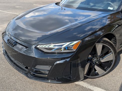 Used 2023 Audi e-tron GT Prestige w/ Prestige Package image 13