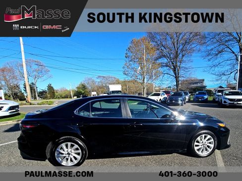 Used 2021 Toyota Camry LE FWD image 8