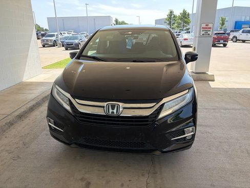 Used 2019 Honda Odyssey Elite image 2
