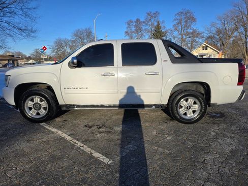Used 2007 Chevrolet Avalanche LT w/ LT Preferred Equipment Group image 4