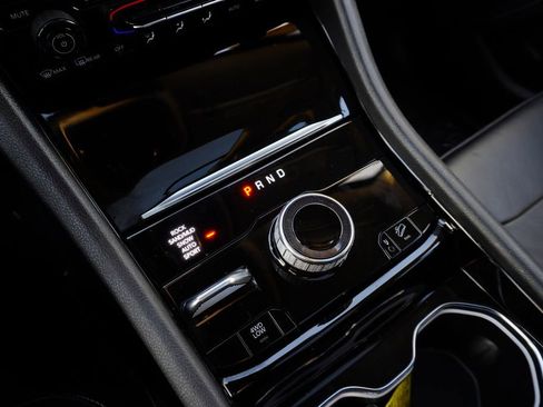 Used 2022 Jeep Grand Cherokee Limited 4xe image 17