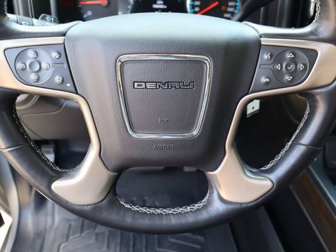 Used 2017 GMC Sierra 2500 Denali w/ Duramax Plus Package AWD/4WD image 12