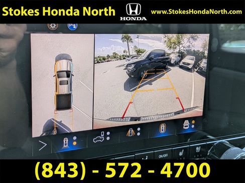 Used 2024 Chevrolet Colorado ZR2 w/ ZR2 Convenience Package III AWD/4WD image 23