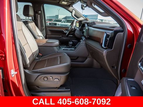 Used 2023 GMC Sierra 1500 Denali w/ Denali Reserve Package AWD/4WD image 18
