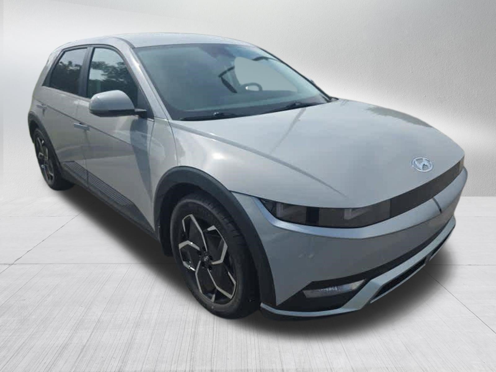 Used 2024 Hyundai Ioniq 5 SEL AWD/4WD image 4