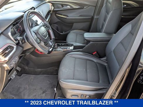 Used 2023 Chevrolet TrailBlazer RS image 14