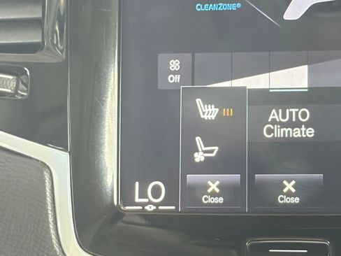 Used 2017 Volvo XC90 T6 Inscription w/ Vision Package image 16