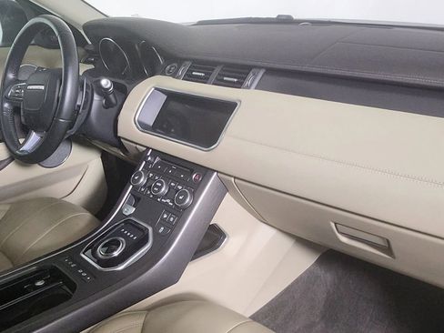 Used 2019 Land Rover Range Rover Evoque SE image 20