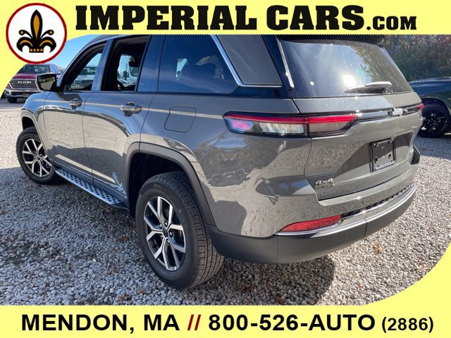 New 2027 Jeep Grand Cherokee Laredo X AWD/4WD image 9